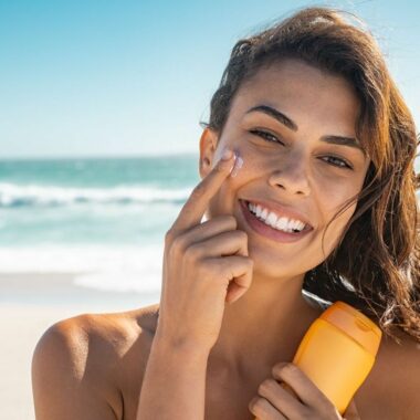Crèmes solaires minérales : qu’est-ce que c’est et lesquelles sont les meilleures