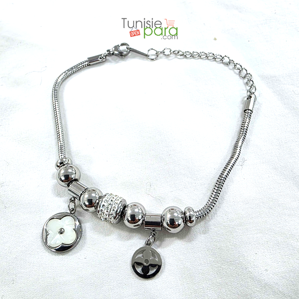 Bracelet “Éclat Trèfle” en Acier Inoxydable – Style Argenté et Nacre