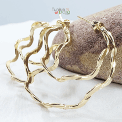 Boucles d'Oreilles Créoles Ondulées en Acier Inoxydable Doré – Design Organique Chic