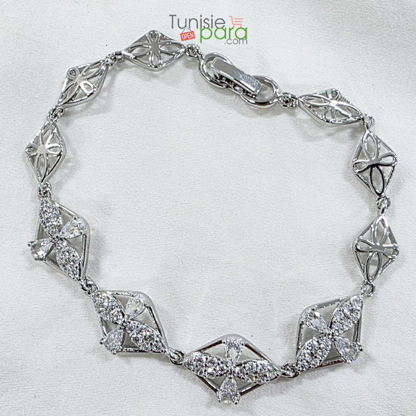 Bracelet Argenté de Luxe – Losanges Ciselés et Fleurs de Cristaux Scintillants