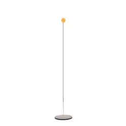 La zone sélectionnée correspond à la boîte d'emballage d'un entraîneur de tennis de table à tige flexible, une solution ludique conçue par la marque DaDa pour jouer au ping-pong seul et sans table.Caractéristiques principales de cet article :Entraînement en solo : Cet équipement permet de pratiquer le ping-pong en intérieur sans encombrer l'espace avec une vraie table de tennis de table.Mécanisme élastique : La balle est fixée au sommet d'une tige métallique souple. Lorsqu'on frappe la balle avec la raquette, l'élasticité de la tige la fait revenir automatiquement vers le joueur, simulant un retour de jeu.Contenu du pack : Le kit comprend généralement le socle de maintien, la tige flexible, une ou plusieurs balles adaptées, ainsi que deux raquettes en plastique léger.Bénéfices : C'est un excellent outil de décompression, idéal pour développer les réflexes, la coordination œil-main et l'initiation des enfants au tennis de table.